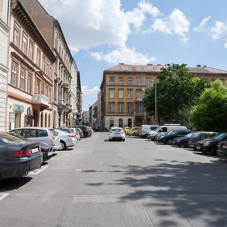 Carolyn Apartman In The Old City Apartamento Budapeste Exterior foto